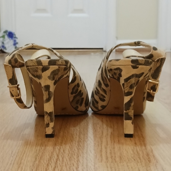 Vince Camuto Reteema Heeled/Peep Toe Sandals size 8.5 for women - Picture 4 of 8